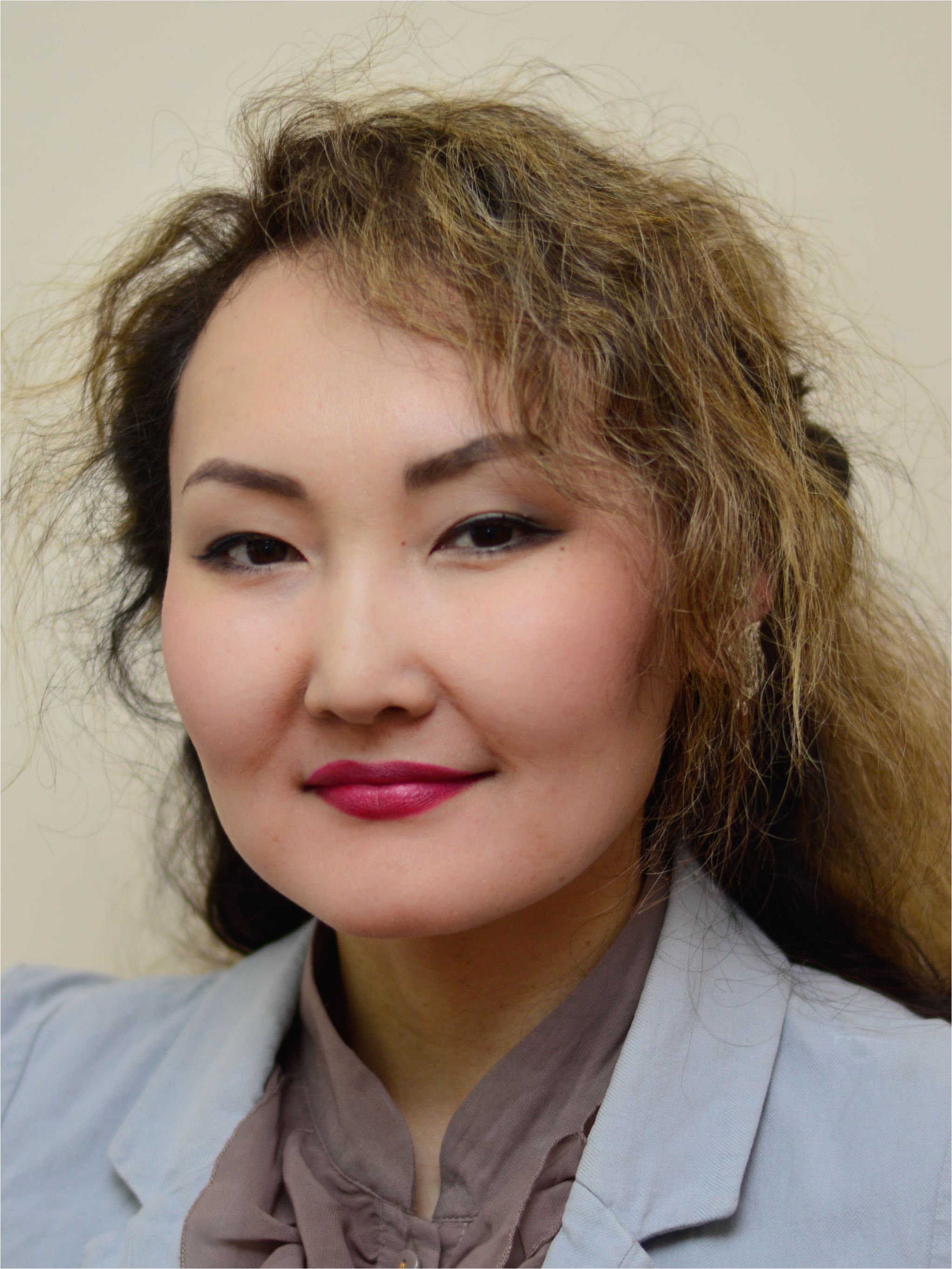 Степанова Айаана Ермаковна
